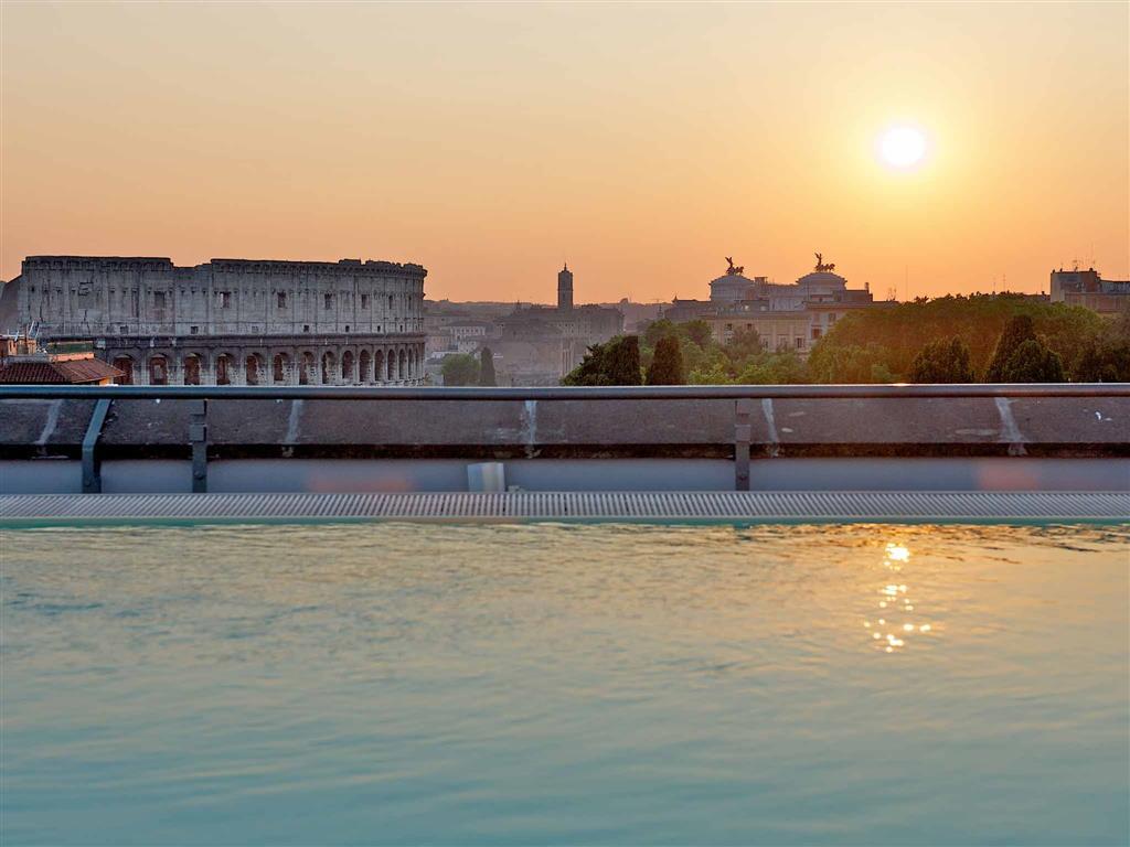 Mercure Roma Centro Colosseo Esterno foto