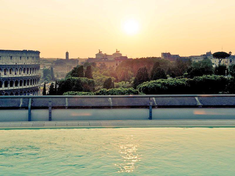 Mercure Roma Centro Colosseo Esterno foto