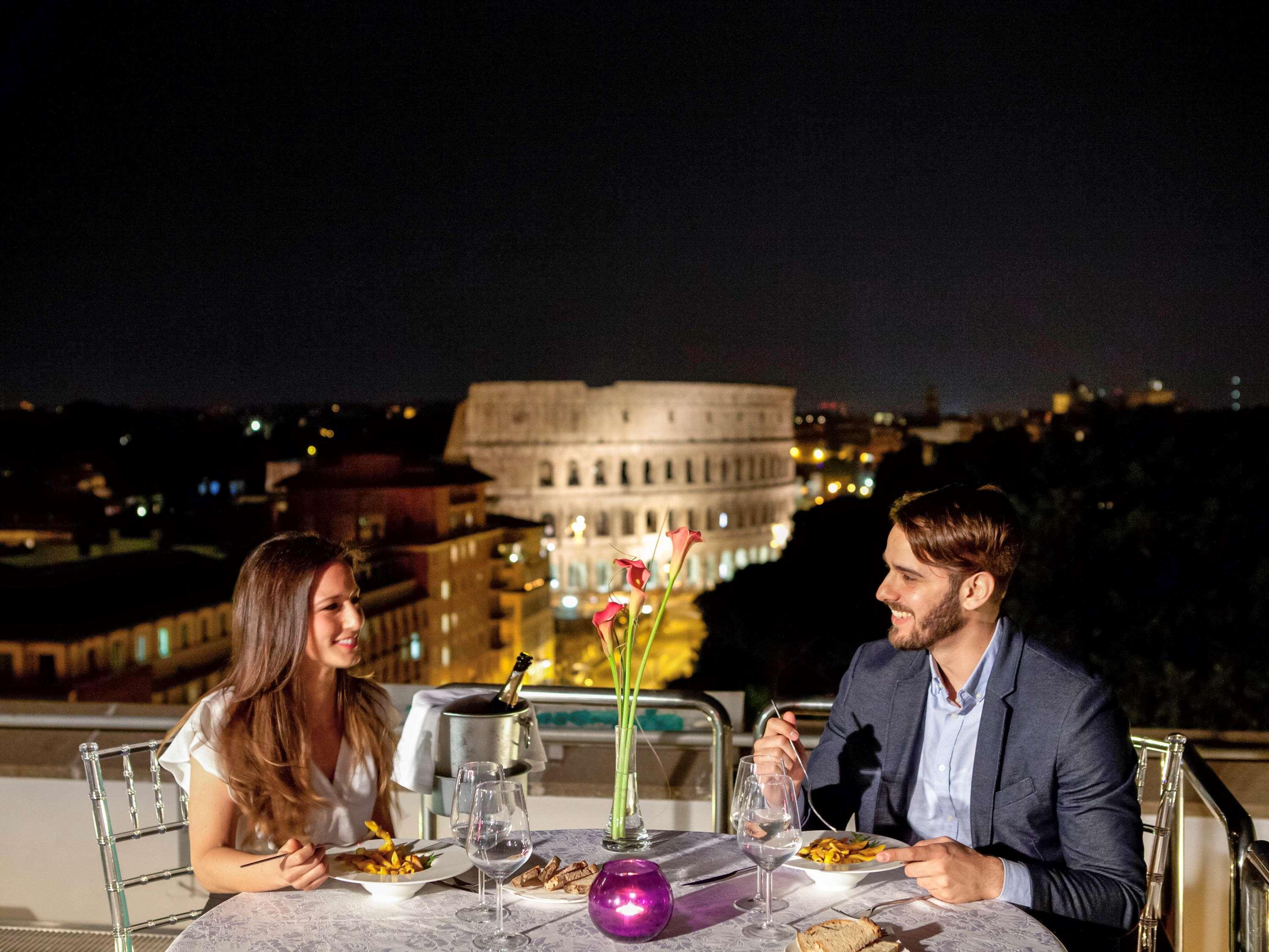 Mercure Roma Centro Colosseo Esterno foto