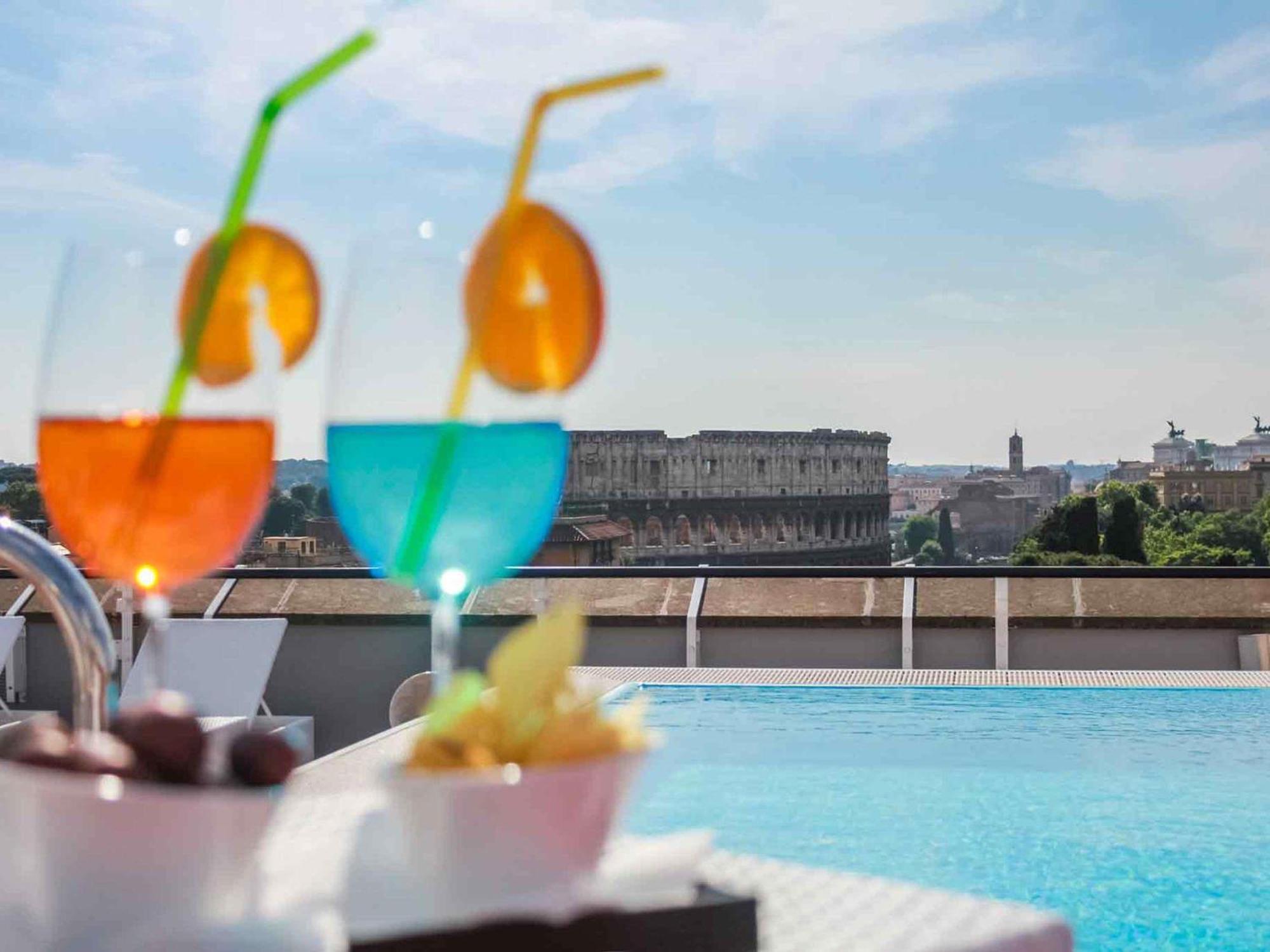 Mercure Roma Centro Colosseo Esterno foto