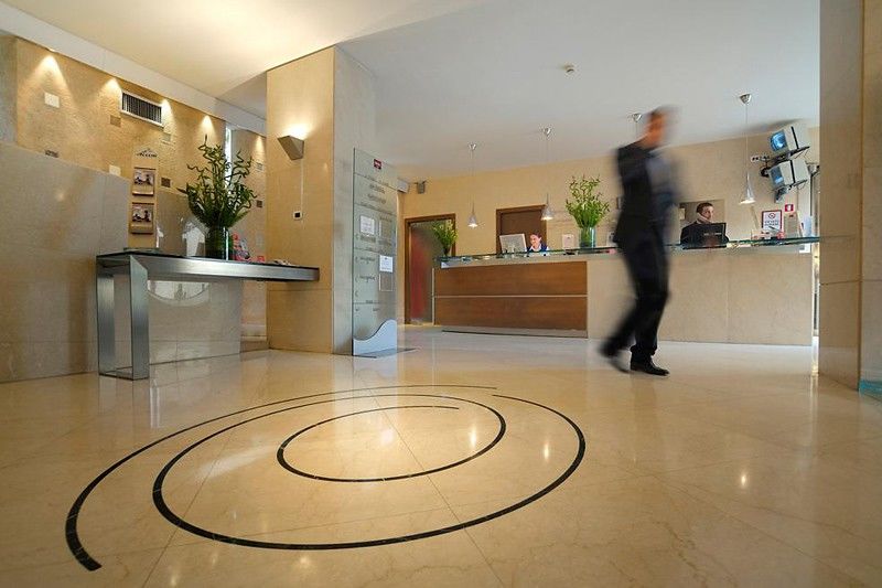 Mercure Roma Centro Colosseo Interno foto