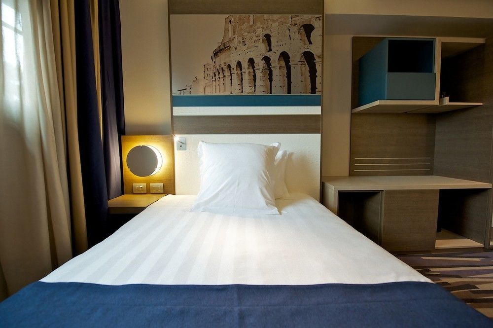 Mercure Roma Centro Colosseo Esterno foto