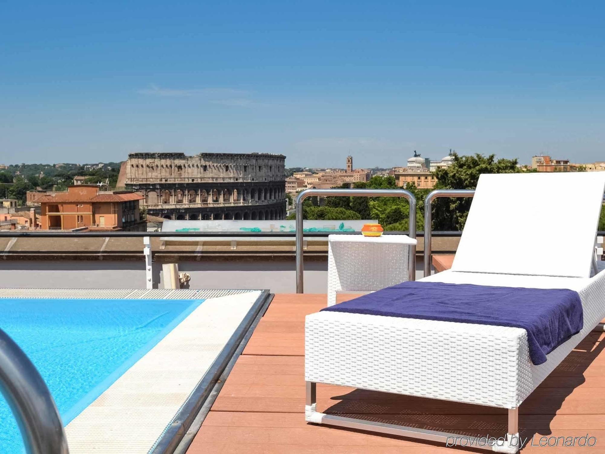 Mercure Roma Centro Colosseo Esterno foto
